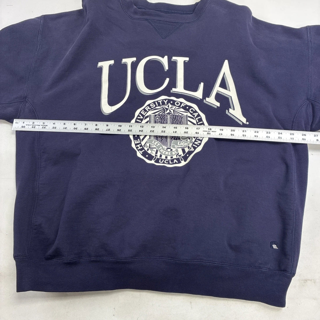 Vintage UCLA Bruins Crest Russell Athletic Crewneck Sweatshirt Size 2XL NCAA