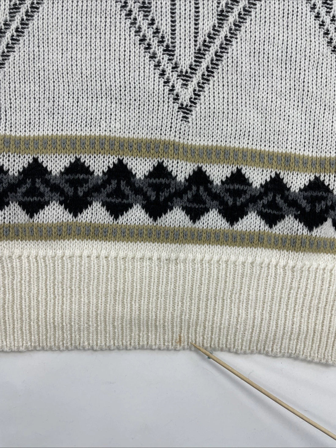 Vintage Fine Line Crewneck Sweater Size Large Fair Isle