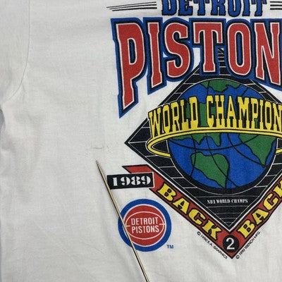 Vintage Detroit Pistons Back To Back Champions T-Shirt Size Large 90s NBA