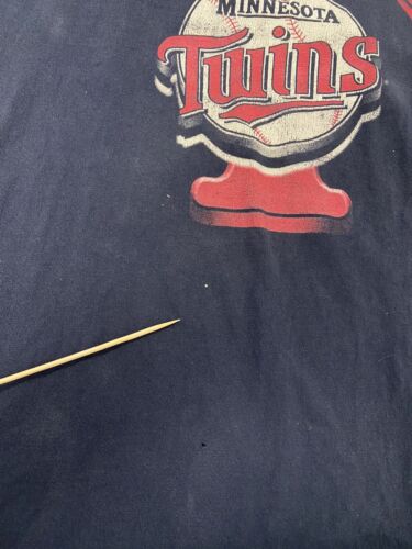 Vintage Minnesota Twins T-Shirt Size XL Blue 2002 MLB