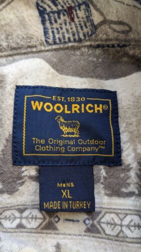 Vintage Woolrich Fishing Button Up Shirt Size XL All Over Print