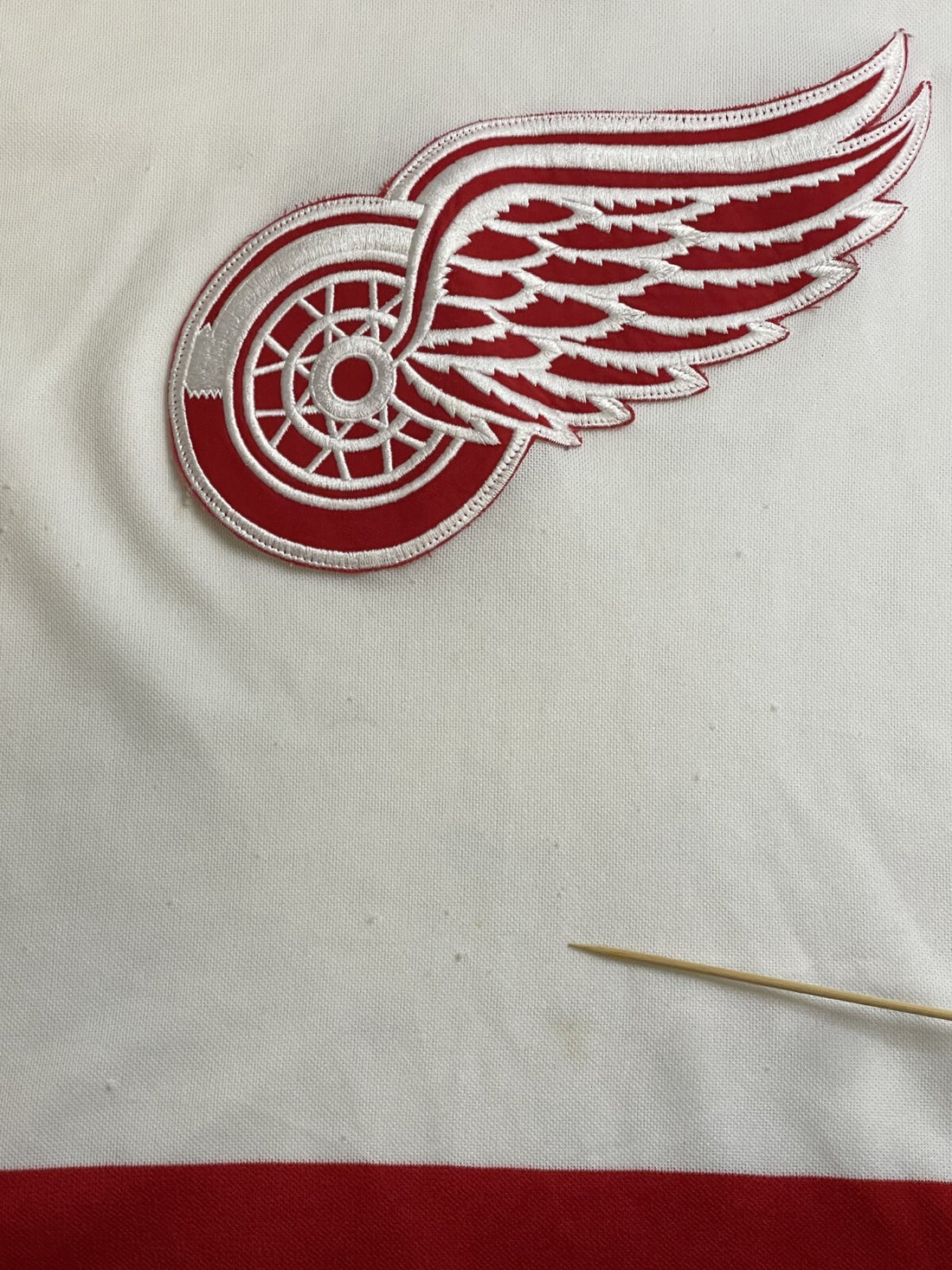 Vintage Detroit Red Wings CCM Hockey Jersey Size Medium NHL