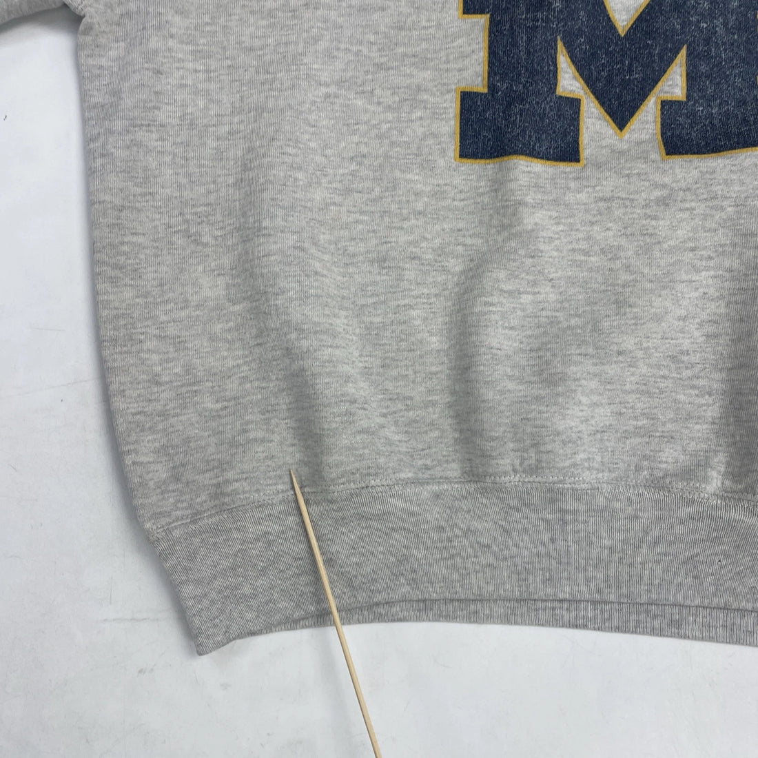 Vintage Michigan Wolverines Russell Athletic Crewneck Sweatshirt Size XL NCAA