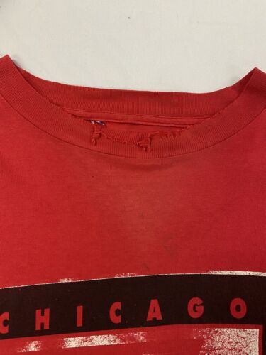 Vintage Chicago Bulls Logo 7 T-Shirt Size 2XL Red 90s NBA