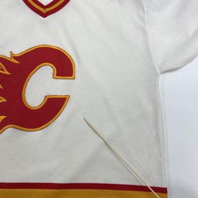 Vintage Calgary Flames CCM Jersey Size Medium NHL