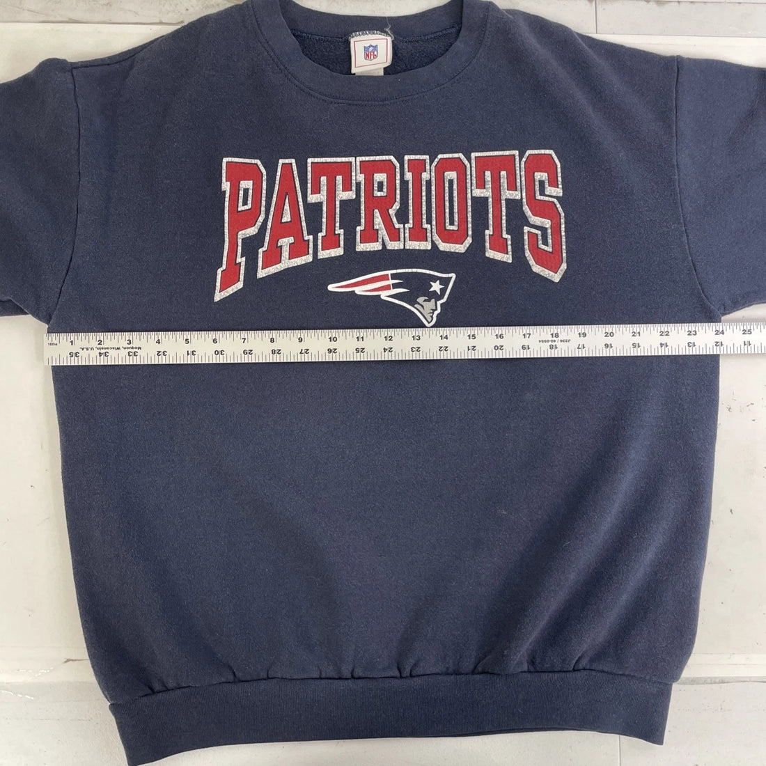 New England Patriots Sweatshirt Crewneck Size Large NFL