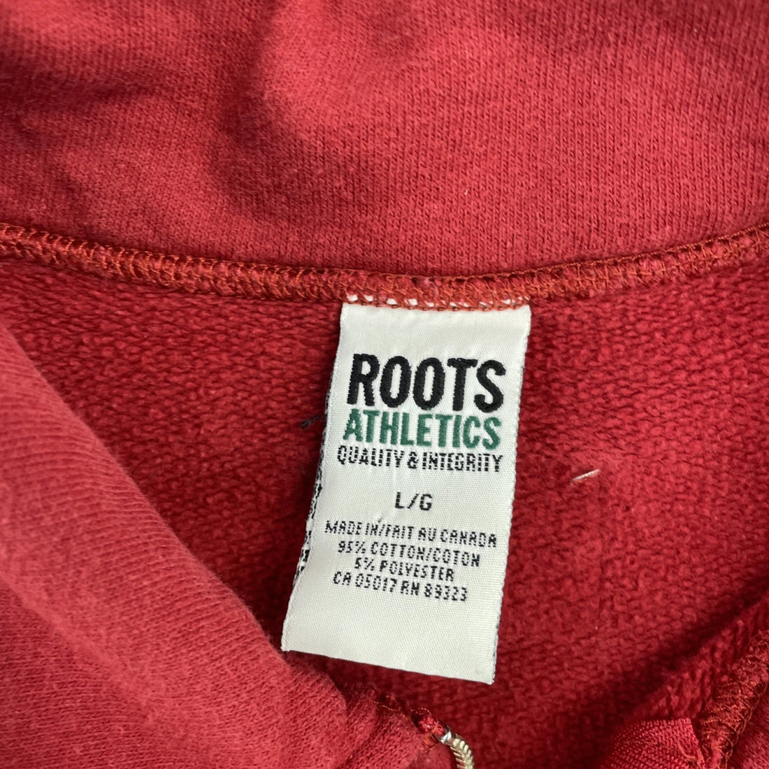 Vintage Roots Canada 1/4 Zip Pullover Sweatshirt Size Large Red