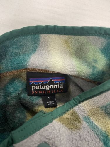 Patagonia Synchilla Snap T Fleece Jacket Size Small Trout Tails Fish