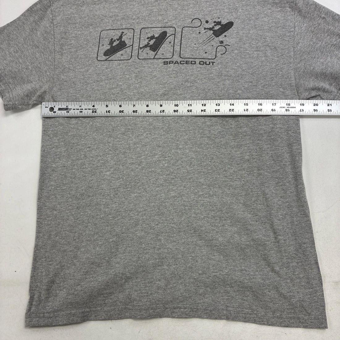 Vintage Space Mountain Magic Kingdom Disney T-Shirt Size Medium