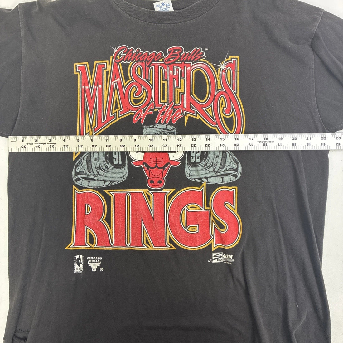 Vintage Chicago Bulls Masters Of The Rings Salem T-Shirt Size XL 90s NBA