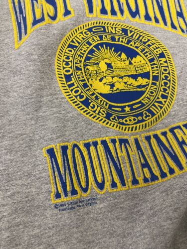 Vintage West Virginia Mountaineers Crest Sweatshirt Crewneck Size Large 90s NCAA