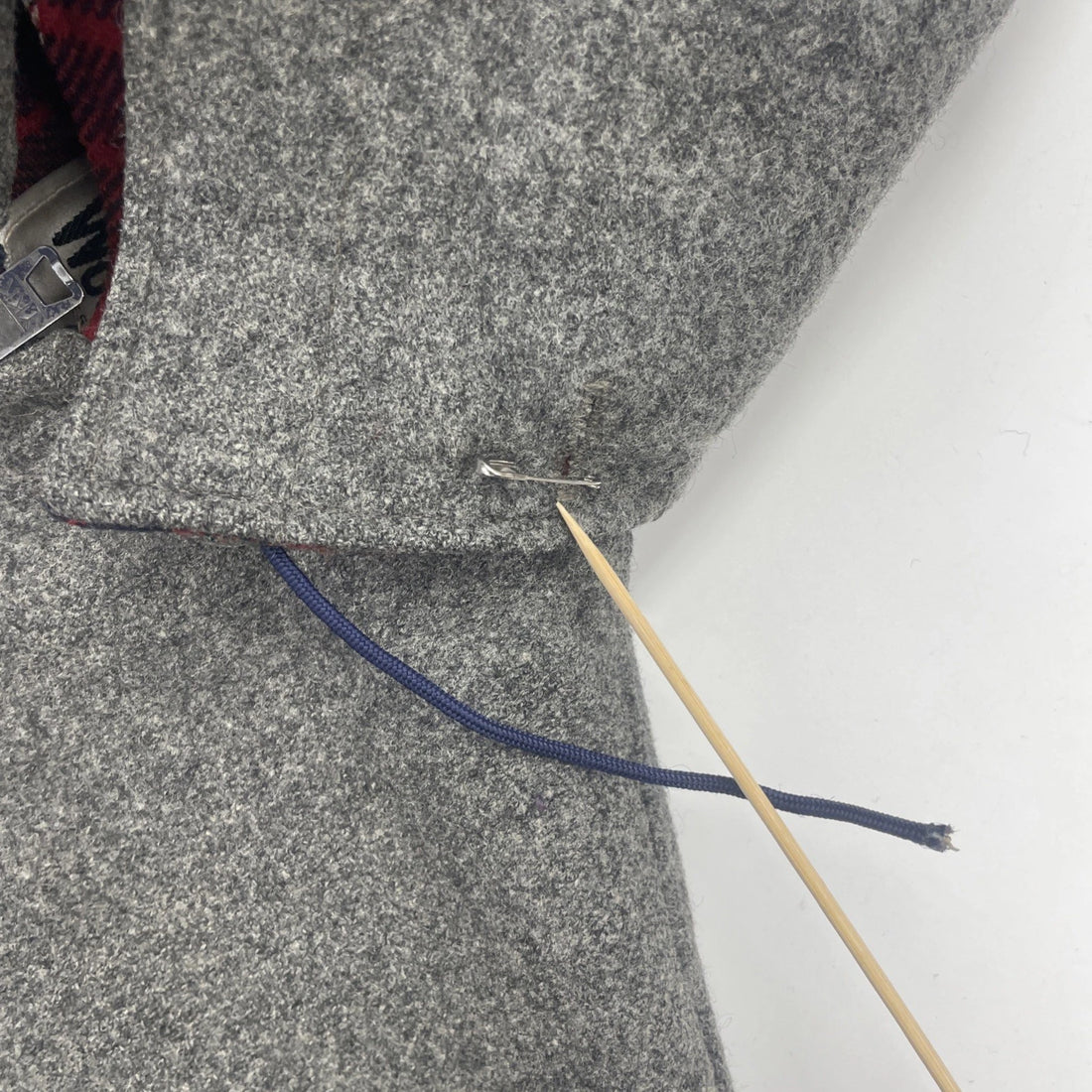 Vintage Woolrich Wool Coat Jacket Size Medium Gray Plaid Lined