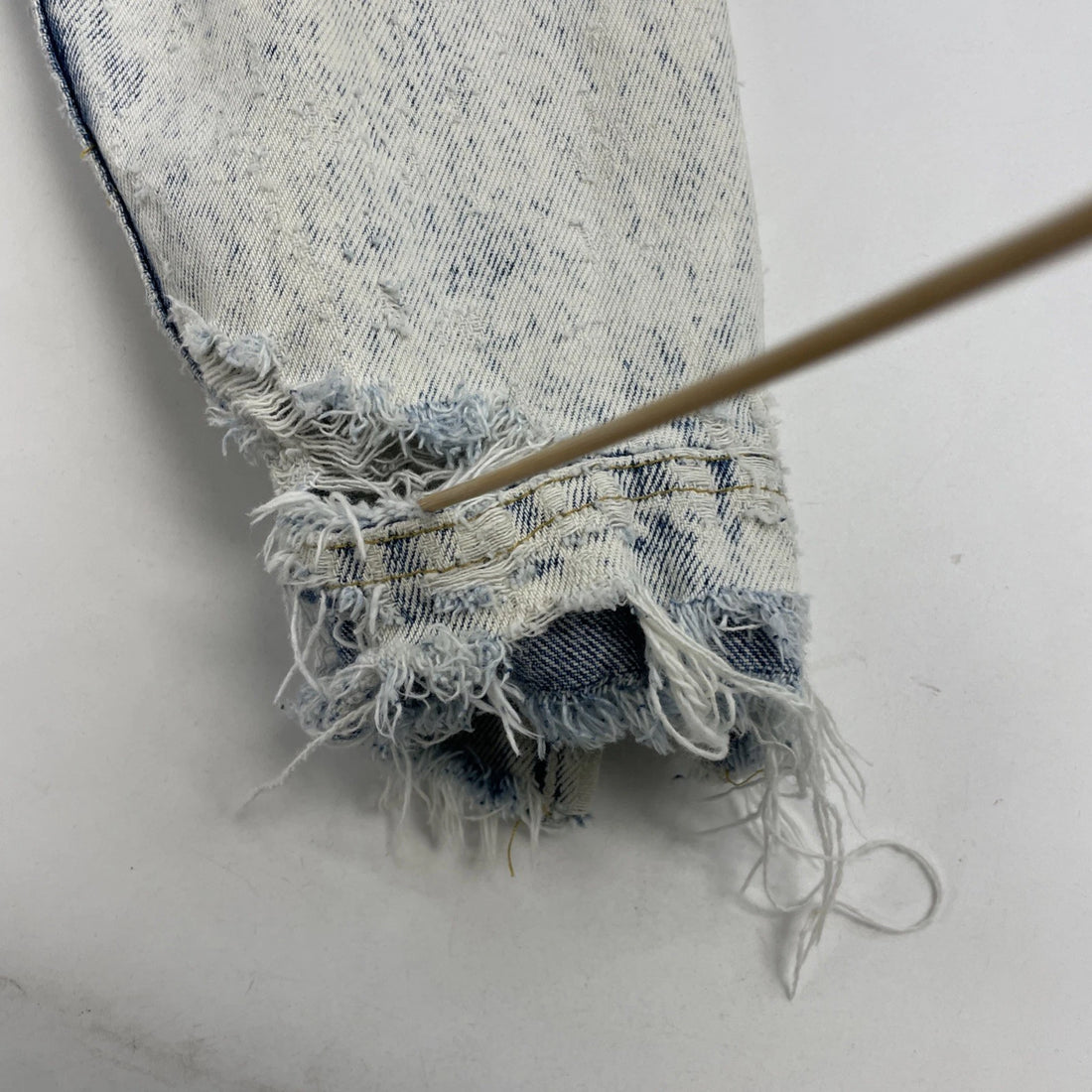 Vintage Lee Acid Wash Denim Trucker Jacket Size Medium PATD 153438 Distressed