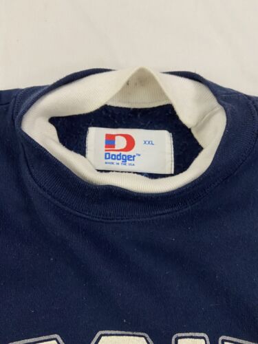uconn crewneck