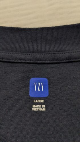 Navy on sale blue yeezy