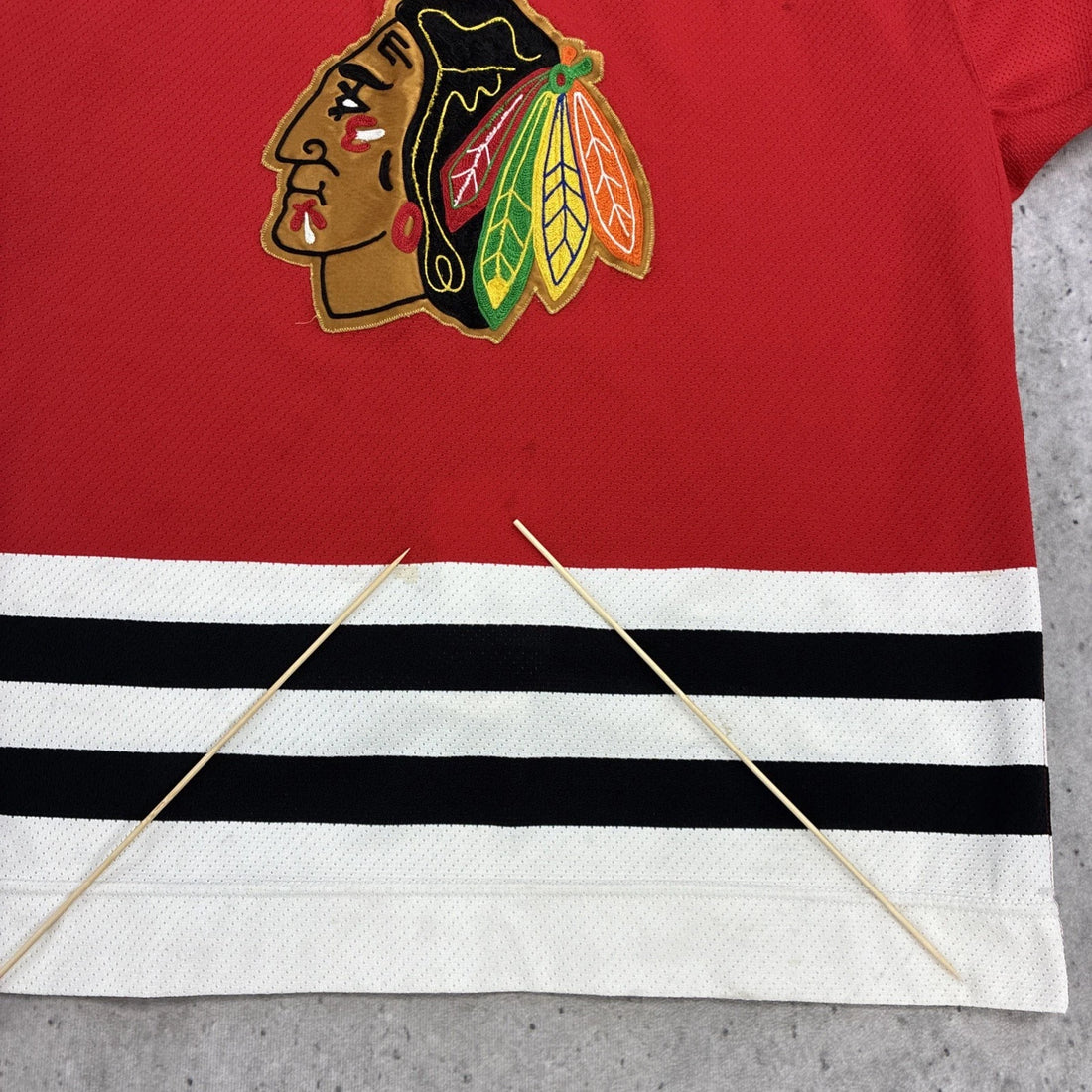 Vintage Chicago Blackhawks Authentic CCM Jersey Size 48 Center Ice NHL