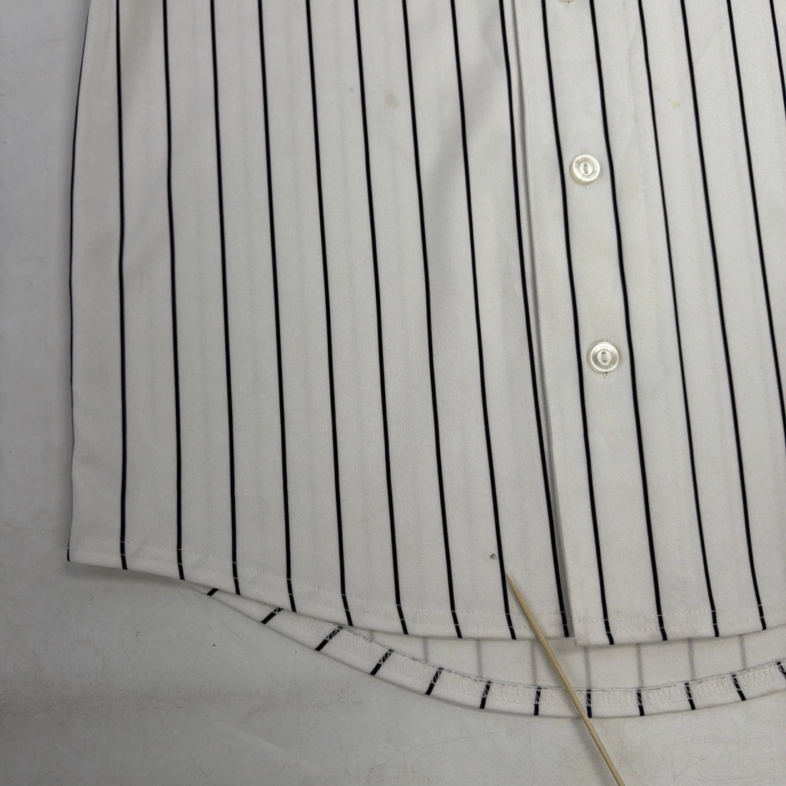 Chicago White Sox Majestic Baseball Jersey Size Medium Pinstripe MLB