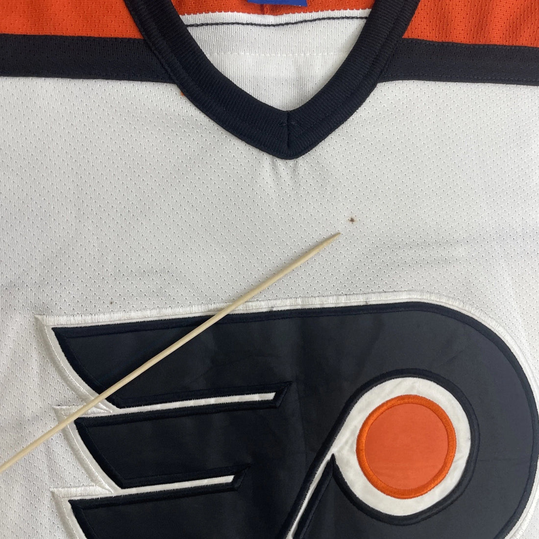 Vintage Philadelphia Flyers Eric Lindros Starter Hockey Jersey Size XL NHL