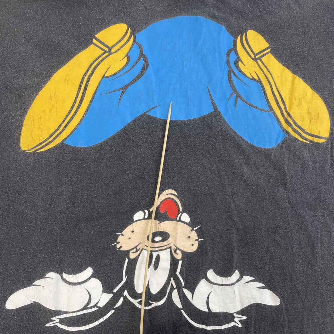 Vintage Upside Down Goofy Disney T-Shirt Size XL 90s