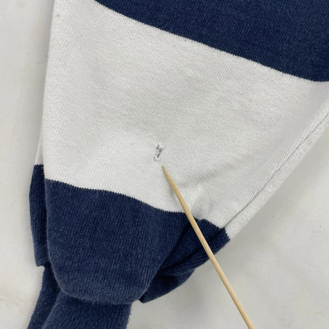 Vintage F & M Barbarian Rugby Shirt Size Large Stripes White Blue