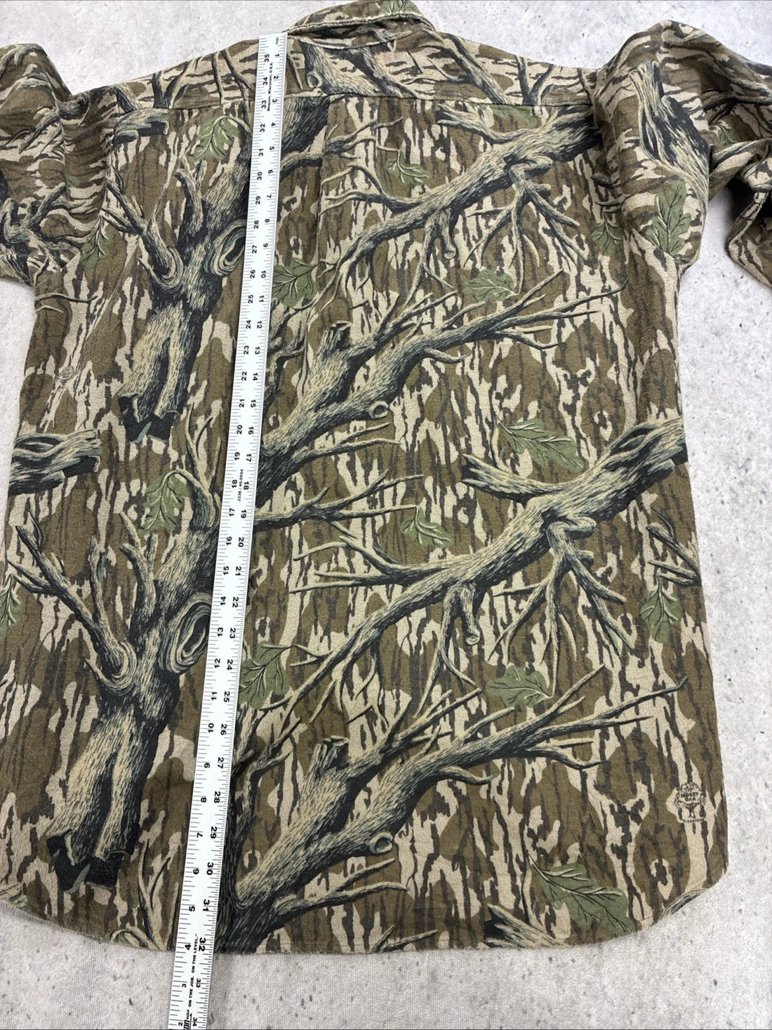 Vintage Mossy Oak Camo Button Up Shirt Size Large