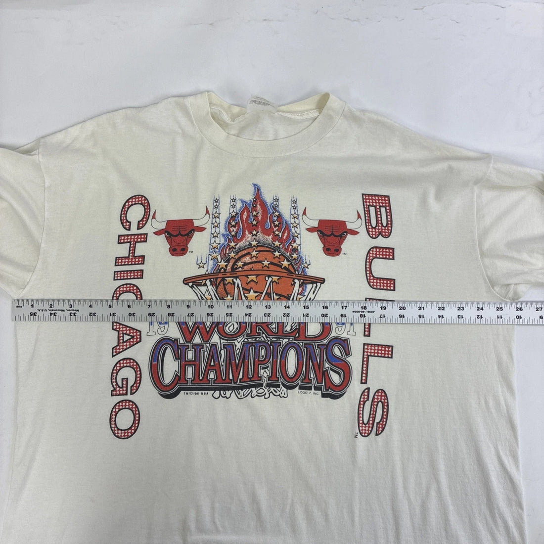 Chicago Bulls 1991 NBA Champs T-Shirt One Size