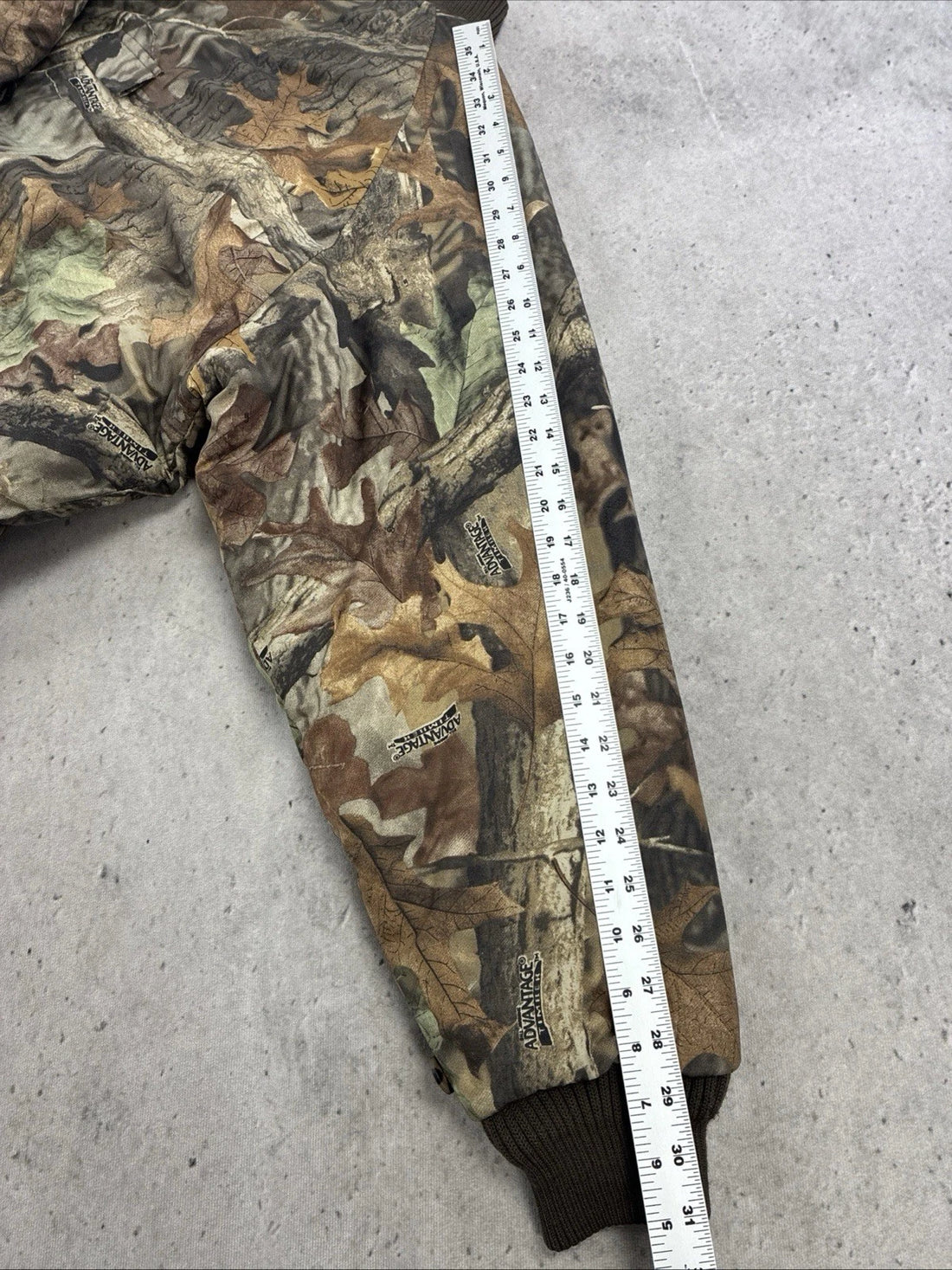 Vintage Advantage Timber Camo Bomber Jacket Size Large