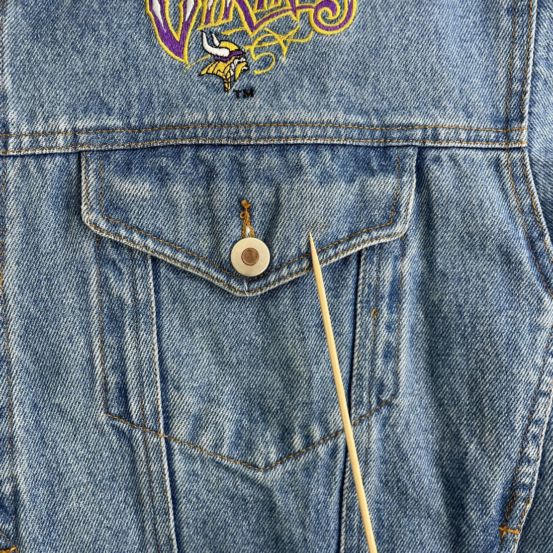 Vintage Minnesota Vikings Denim Trucker Jacket Size XL NFL