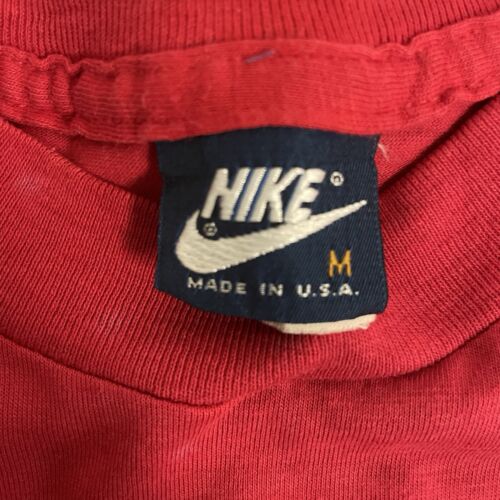 Vintage Nike Logo T-Shirt Size Medium Red 80s