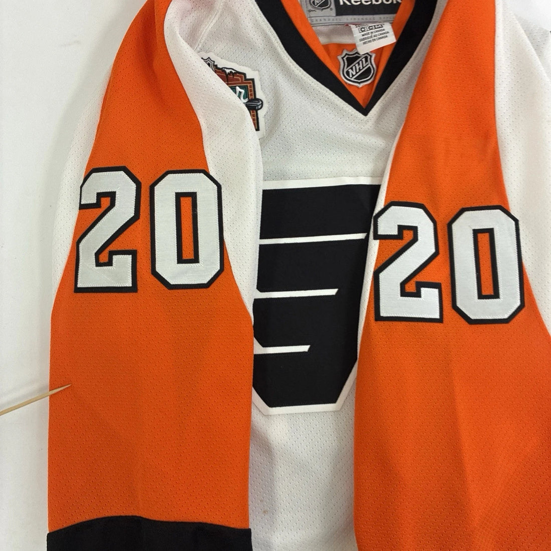Philadelphia Flyers Chris Pronger Winter Classic 2010 Reebok Jersey Medium NHL