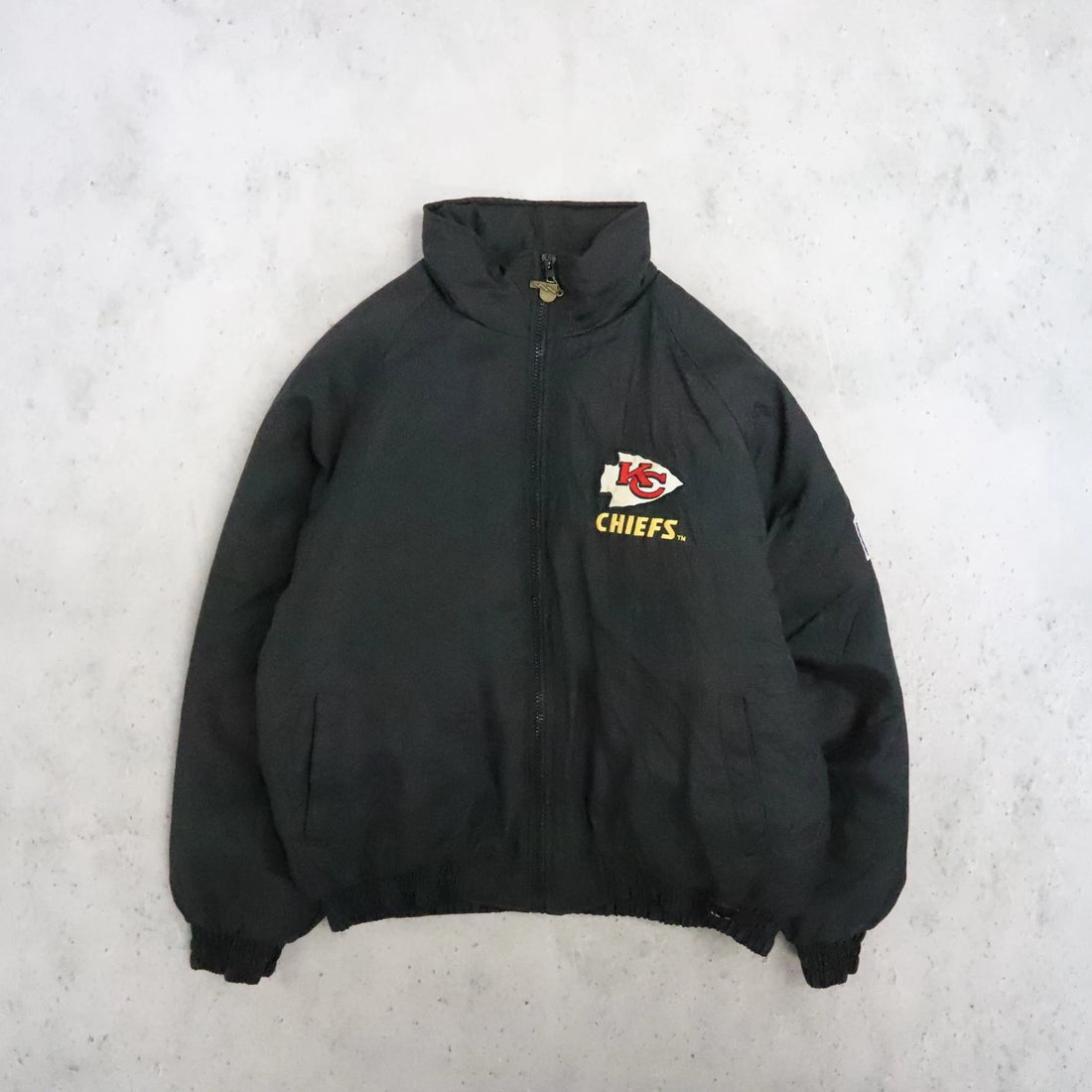 Vintage Kansas City Chiefs Pro Player Puffer Jacket Size XL NFL