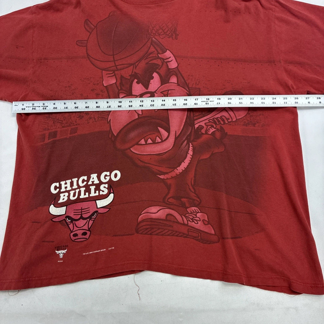Vintage Taz Chicago Bulls T-Shirt Size XL 1996 90s NBA