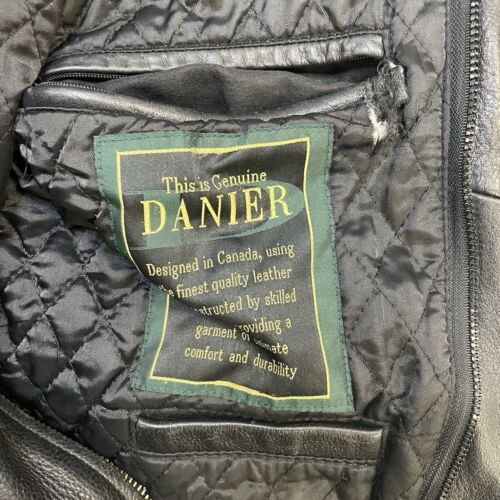 Danier Leather Coat Jacket Size Large Black