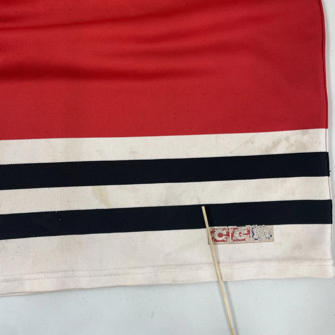 Vintage Chicago Blackhawks CCM Jersey Size Medium NHL
