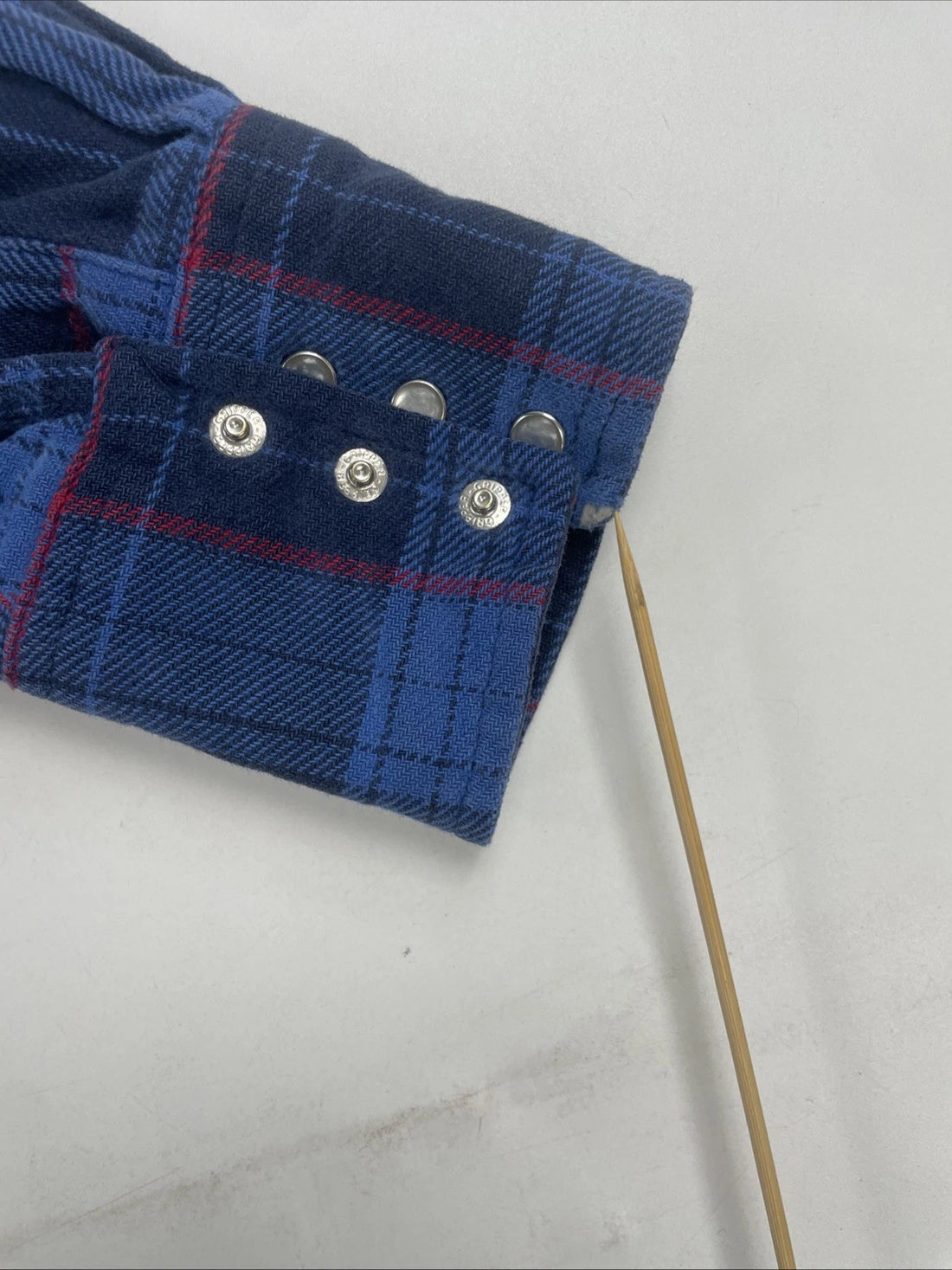 Vintage Wrangler Pearl Snap Shirt Size XL Blue Plaid