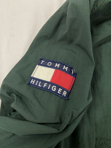 Vintage Tommy Hilfiger Windbreaker Light Jacket Size Large Green Flag Patch