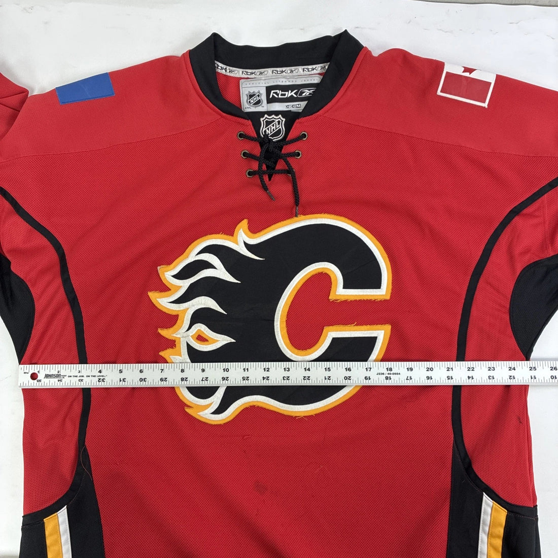 Calgary Flames Reebok Jersey Size XL NHL