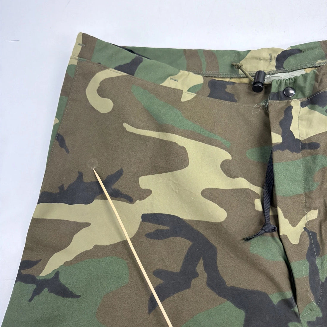 Vintage Woodland Camo Nylon Cold Weather Trousers Pants Size Large