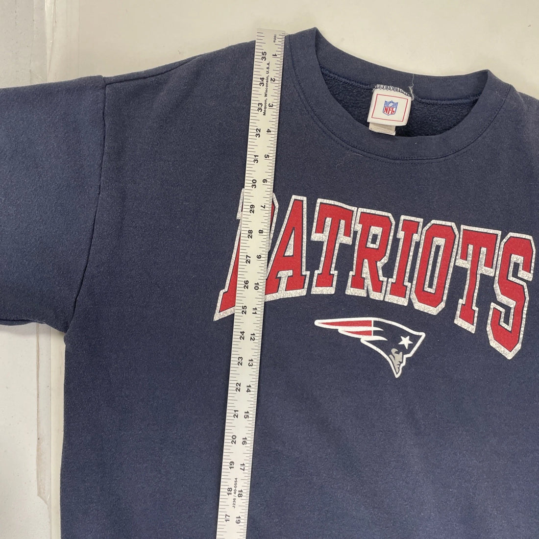 New England Patriots Sweatshirt Crewneck Size Large NFL