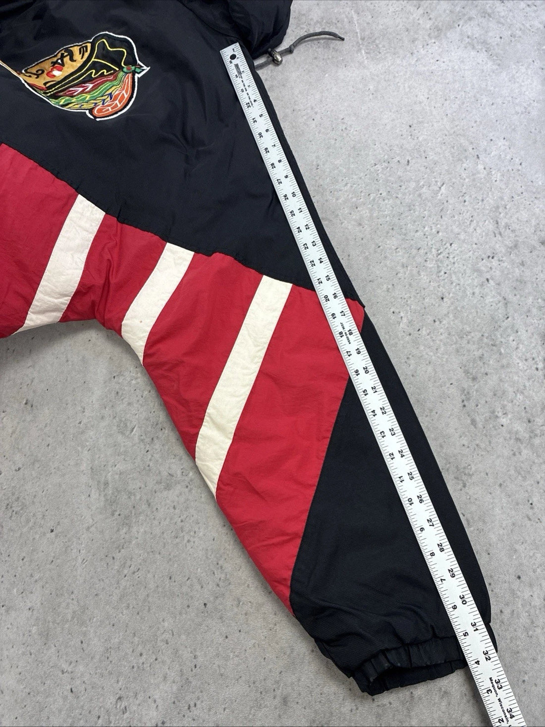 Vintage Chicago Blackhawks Starter Puffer Jacket Size XL NHL