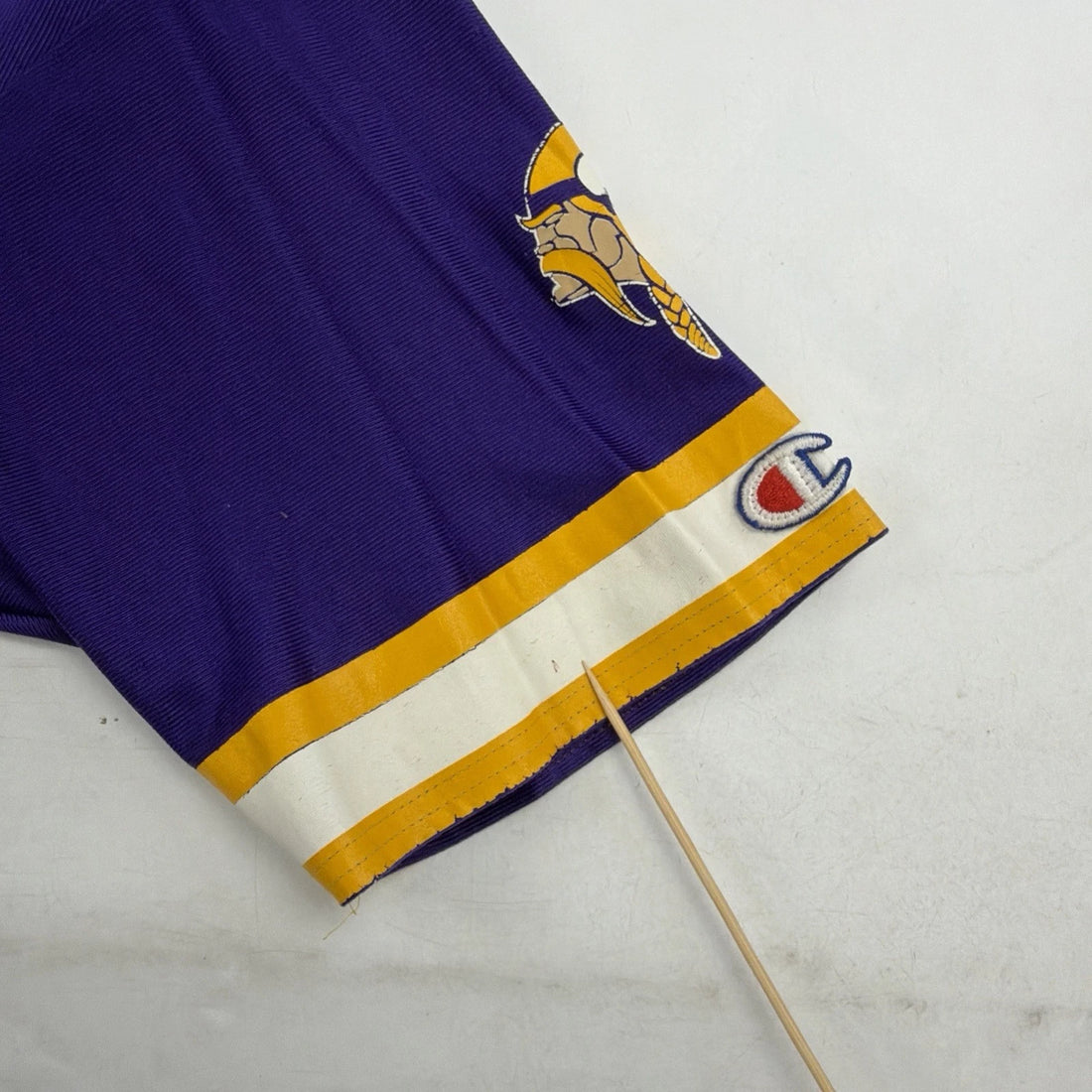 Vintage Minnesota Vikings Dwayne Rudd Champion Jersey Size 40 NFL
