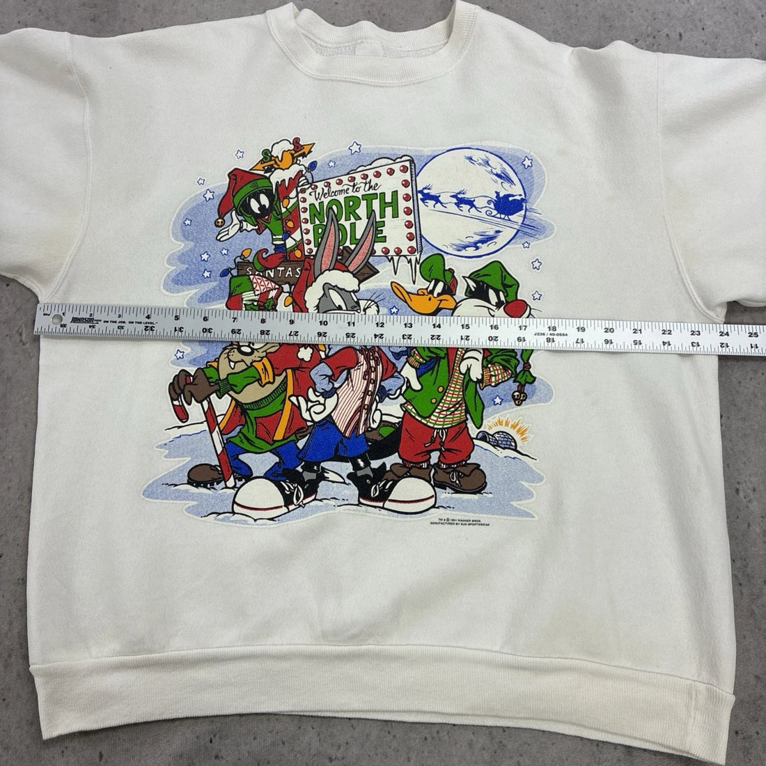 Bugs Bunny Looney Tunes Christmas Crewneck Sweatshirt Size Large