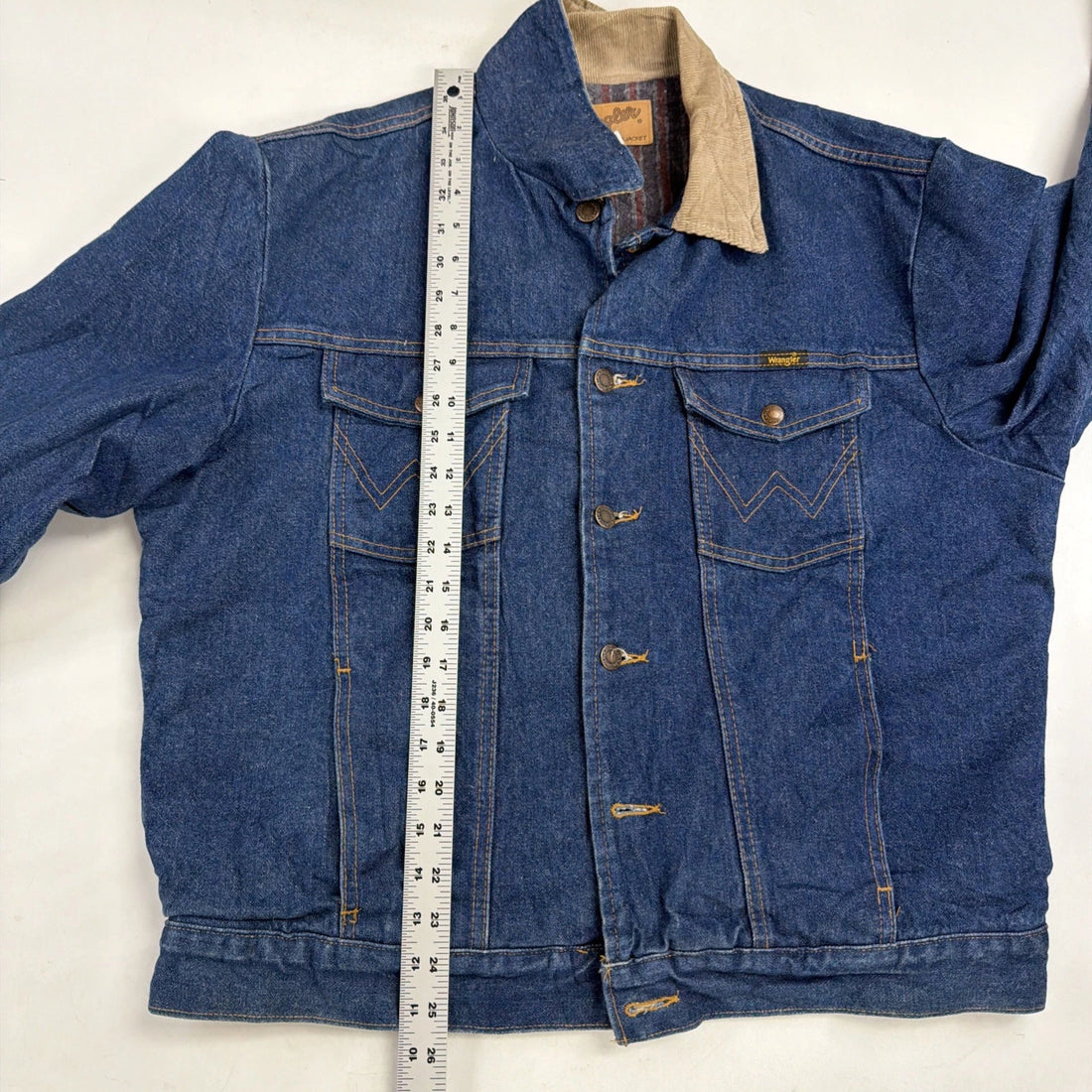 Vintage Wrangler Western Denim Trucker Jacket Size 42 Blanket Lined