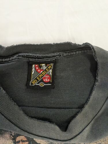 Vintage 3D Emblem Native T-Shirt Size XL Black 1994 90s