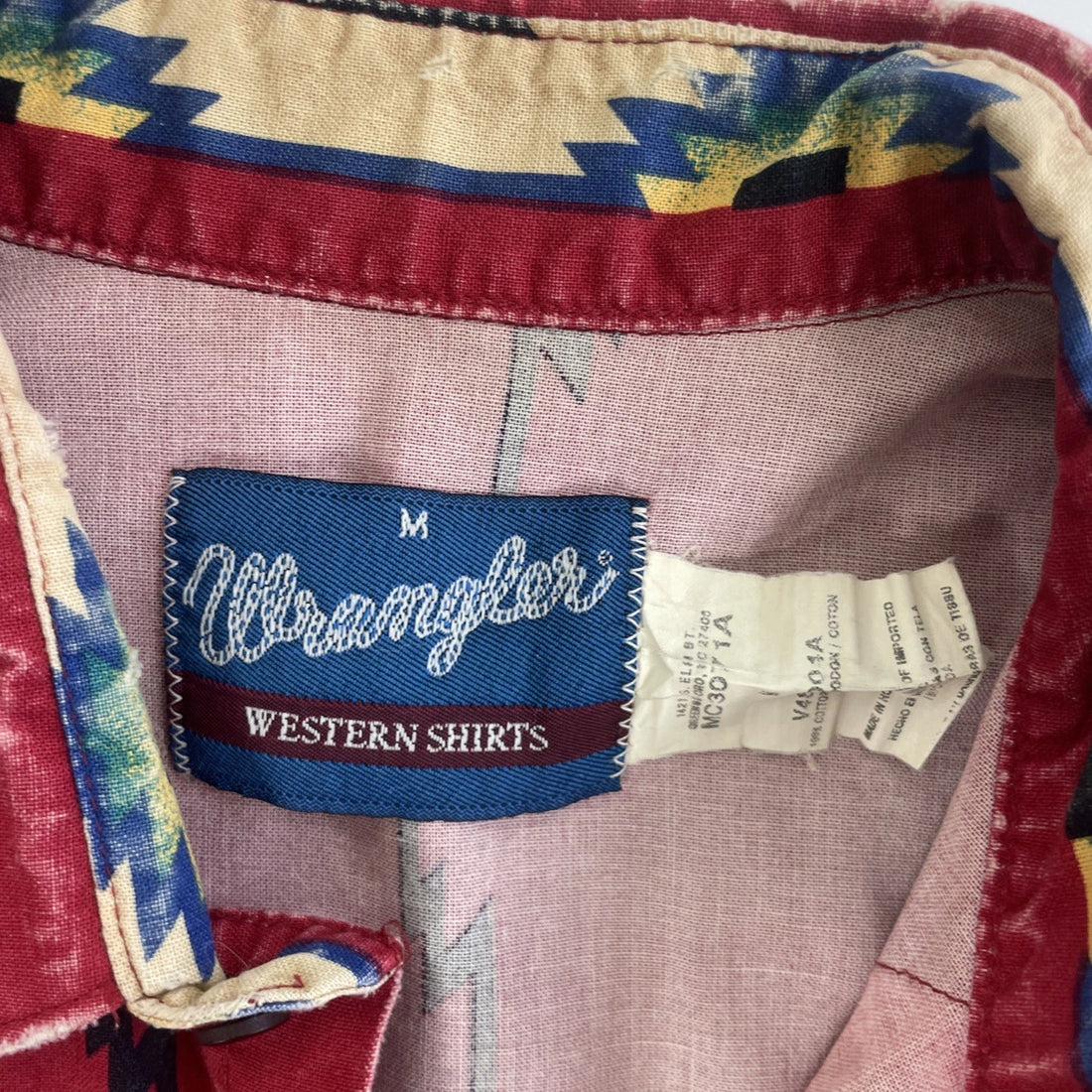 Vintage Wrangler Western Aztec Pearl Snap Shirt Size Medium Red