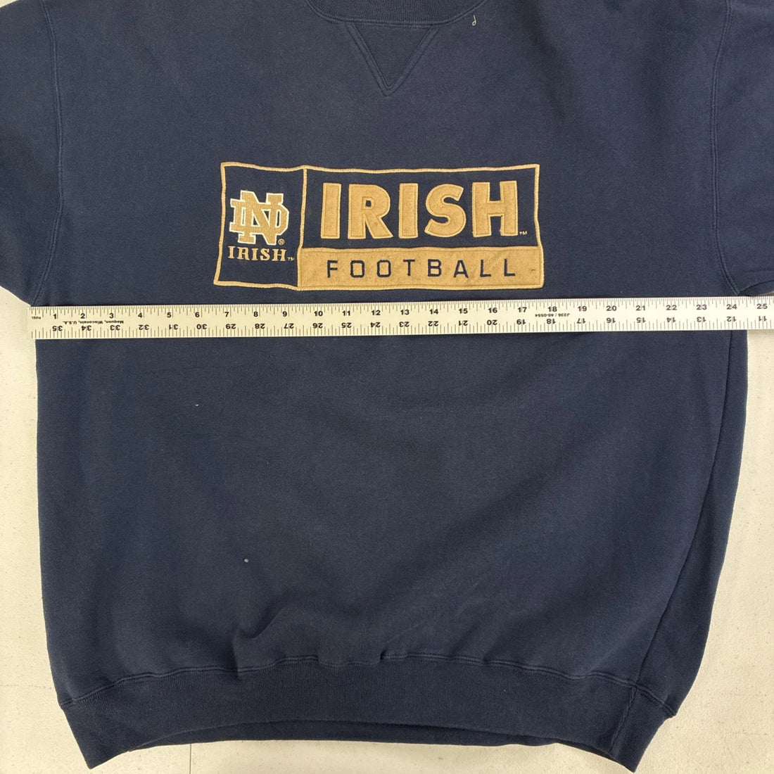 Vintage Notre Dame Fighting Irish Football Puma Crewneck Sweatshirt Large NCAA