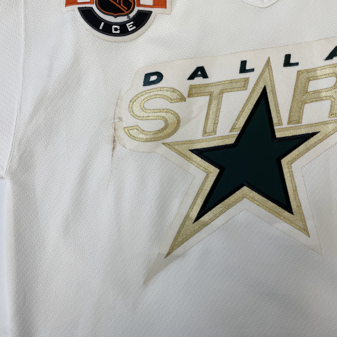 Vintage Dallas Stars CCM Jersey Size Large Center Ice White NHL