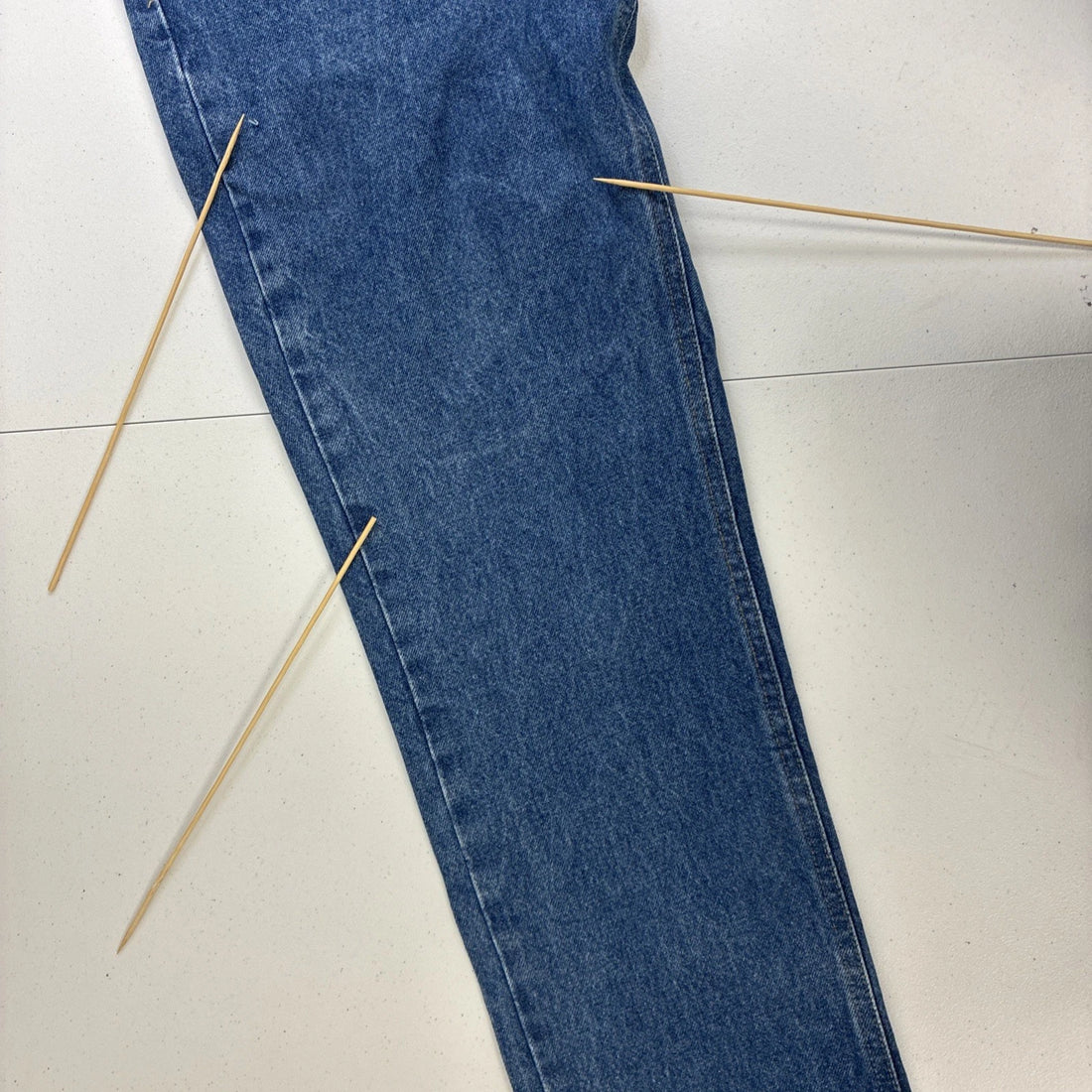 Carhartt Denim Jeans Carpenter Work Pants Size 34 X 32 Blue
