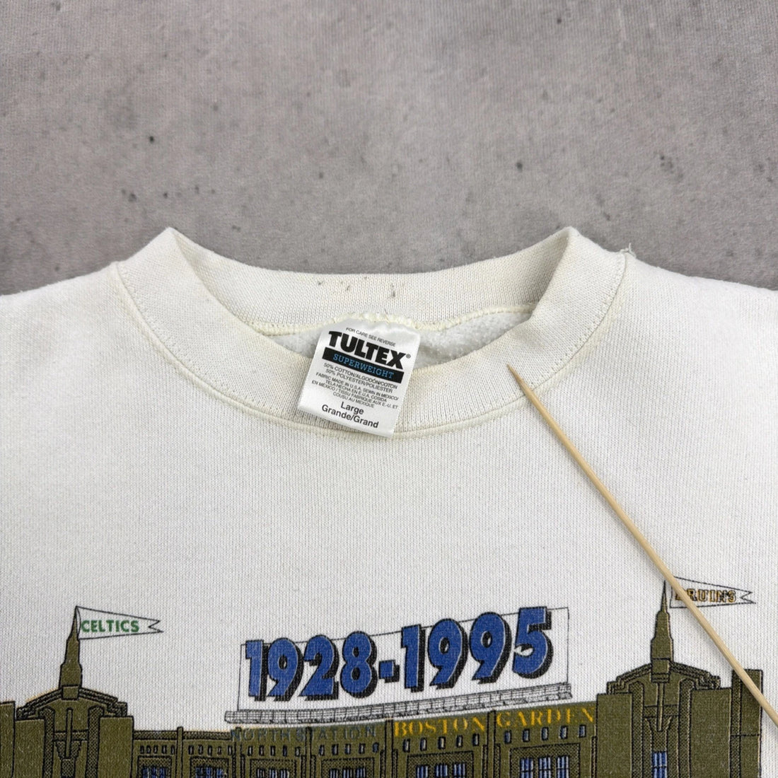 Vintage Boston Garden Celtics Bruins Crewneck Sweatshirt Size Large 90s