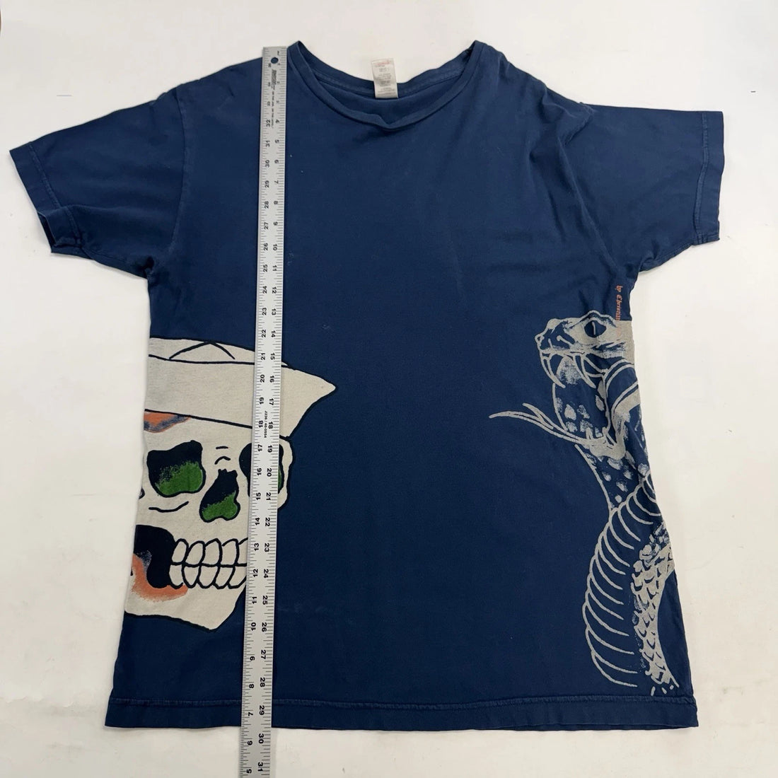 Vintage Ed Hardy Skull Cobra T-Shirt Size Medium Y2K